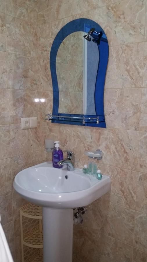 Отель Hotel Ergo Батуми-15