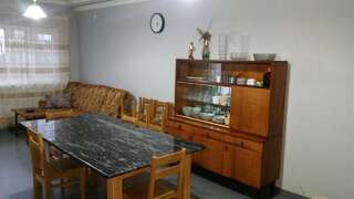 Отель Hotel Ergo Батуми Улучшенный трехместный номер-20