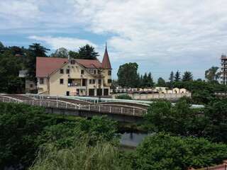 Отель Hotel Ergo Батуми Улучшенный трехместный номер-49